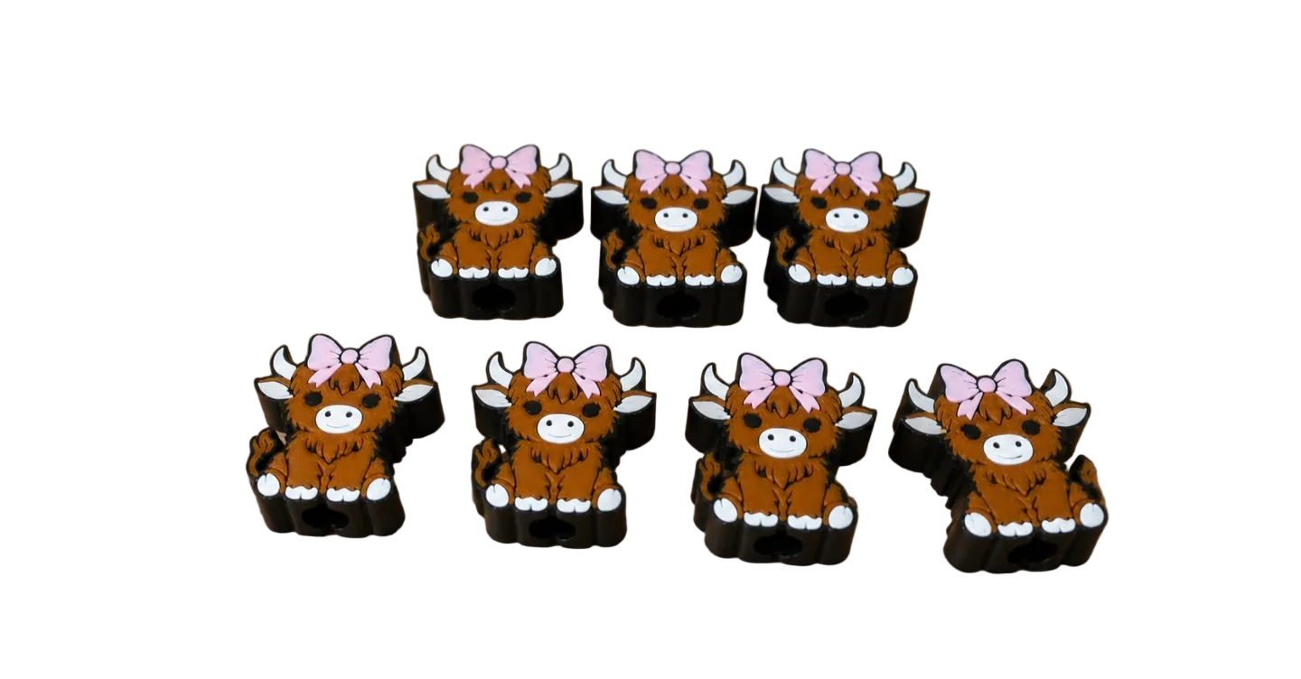 Highland Cow Straw Topper